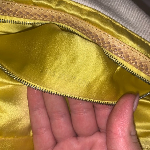 ✨AUTHENTIC FENDI MOMMA BAGUETTE✨ - Picture 8 of 8